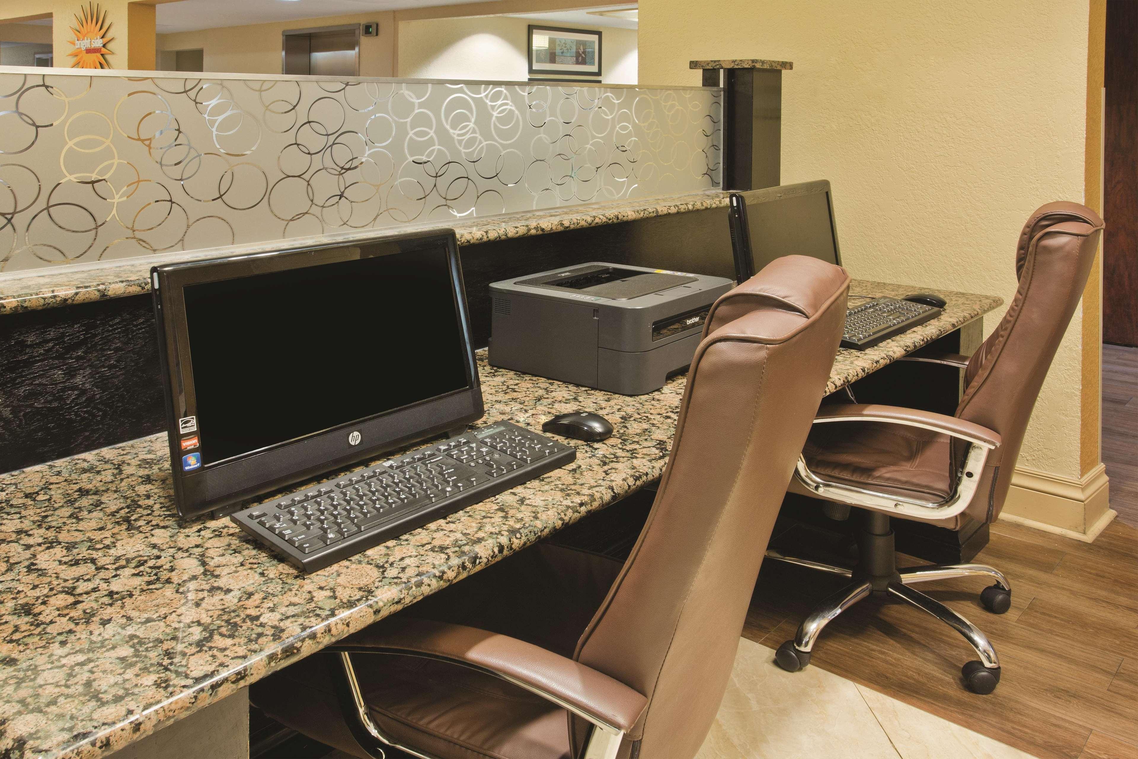Hotel La Quinta By Wyndham Hot Springs Exterior foto